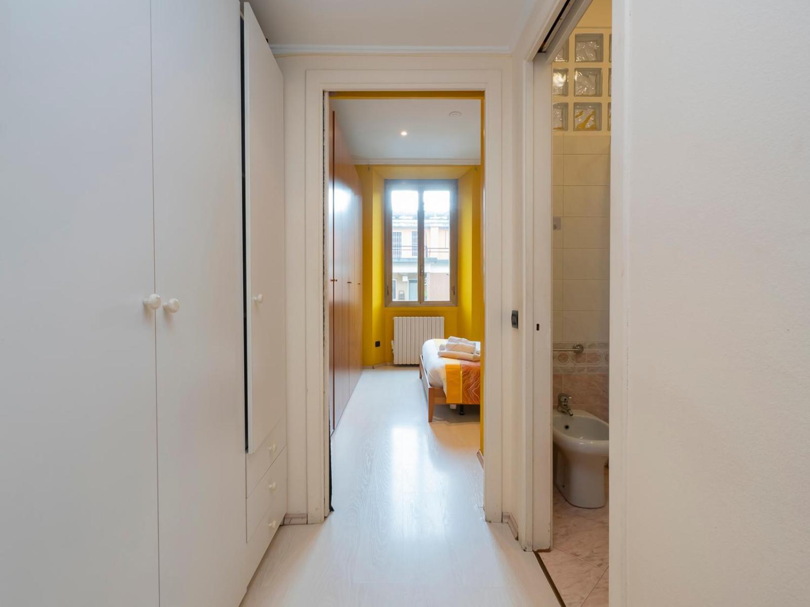 Xenia Apartments - Colorful Apartment In Fiera Area Milan Exterior photo